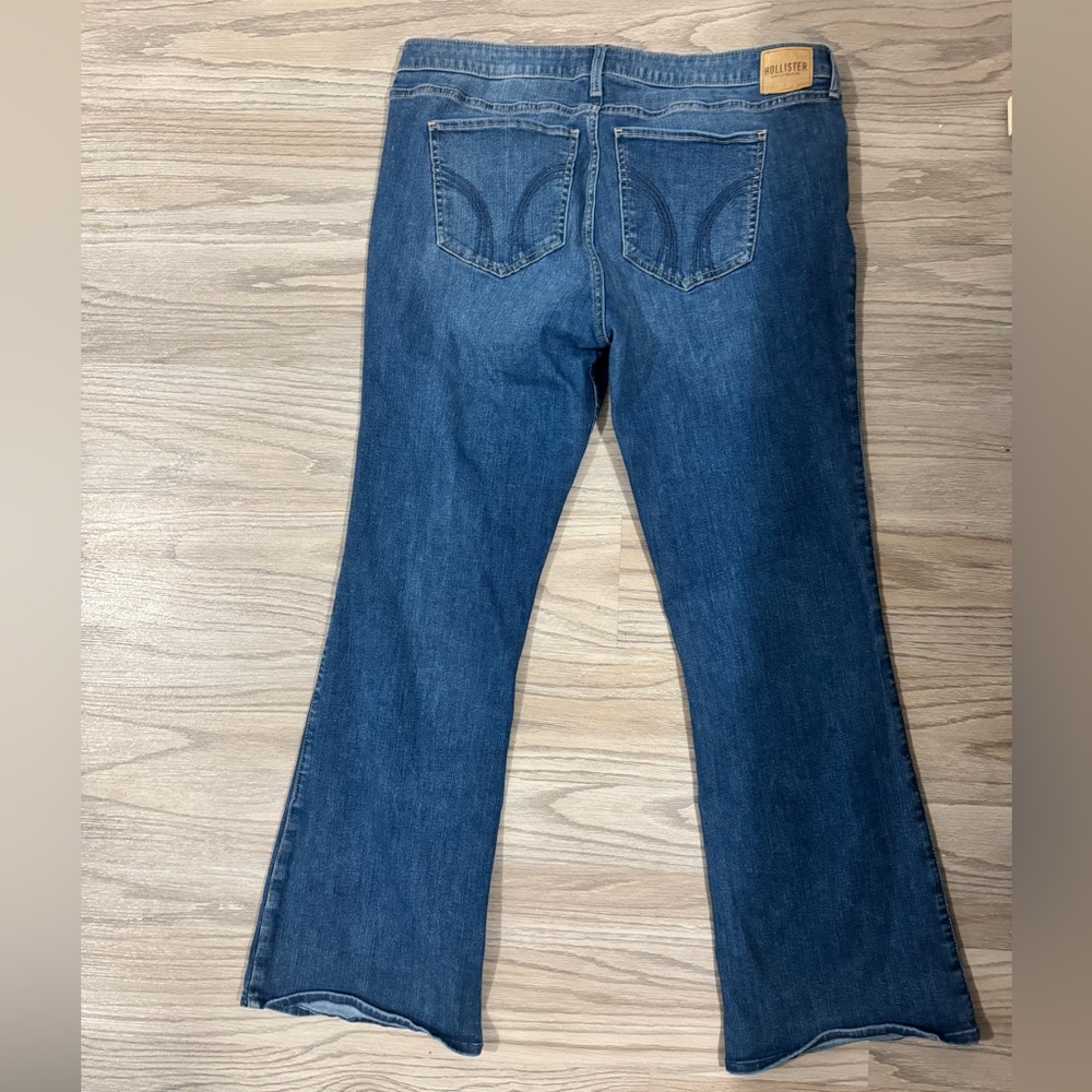 Hollister Low Rise Boot Cut Jeans Women’s Size 19L - Picture 2 of 6